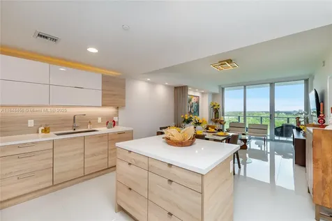 16385 Biscayne Boulevard Aventura FL 33160