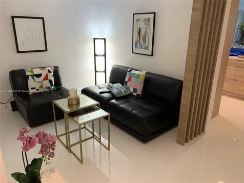 16385 Biscayne Boulevard Aventura FL 33160