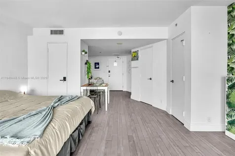 1100 West Avenue Miami Beach FL 33139