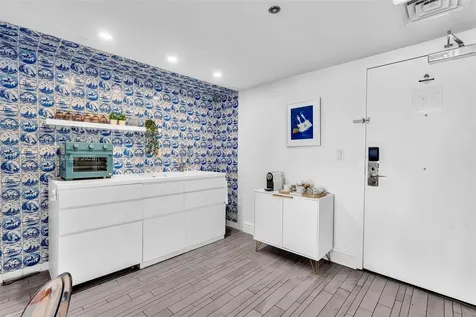 1100 West Avenue Miami Beach FL 33139