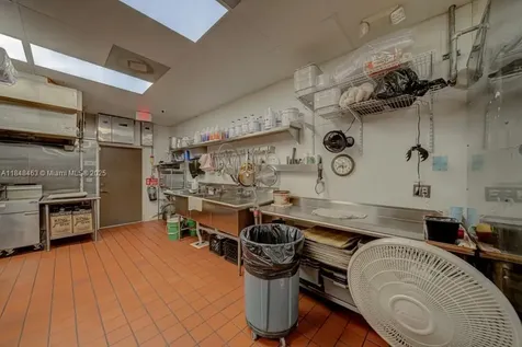 Bakery / Restaurant For Sale On Dixie Highway Miami FL 33157