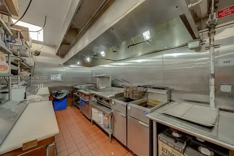 Bakery / Restaurant For Sale On Dixie Highway Miami FL 33157