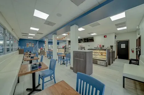 Bakery / Restaurant For Sale On Dixie Highway Miami FL 33157