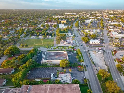 Bakery / Restaurant For Sale On Dixie Highway Miami FL 33157