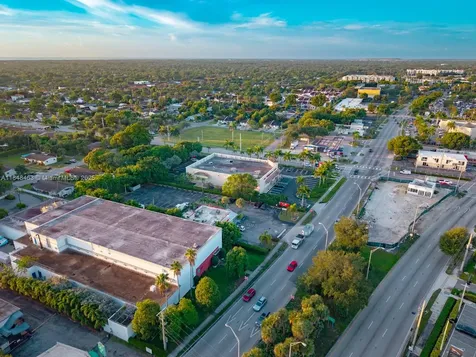 Bakery / Restaurant For Sale On Dixie Highway Miami FL 33157