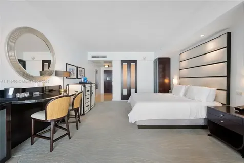 4391 Collins Avenue Miami Beach FL 33140