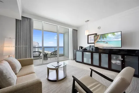 4391 Collins Avenue Miami Beach FL 33140