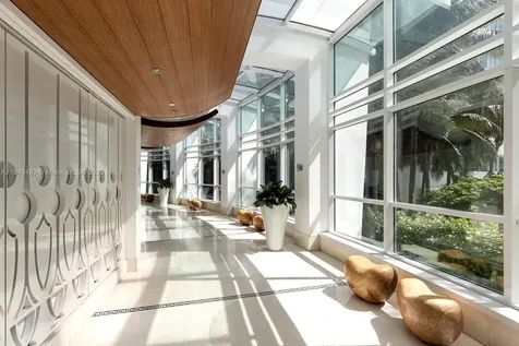 4391 Collins Avenue Miami Beach FL 33140