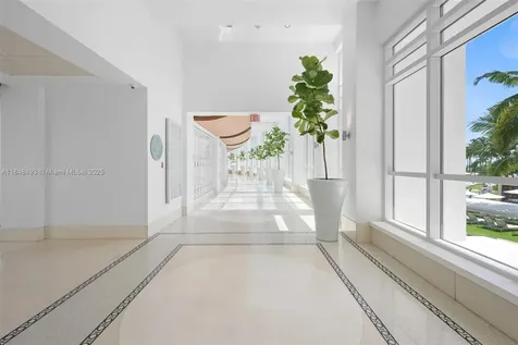 4391 Collins Avenue Miami Beach FL 33140