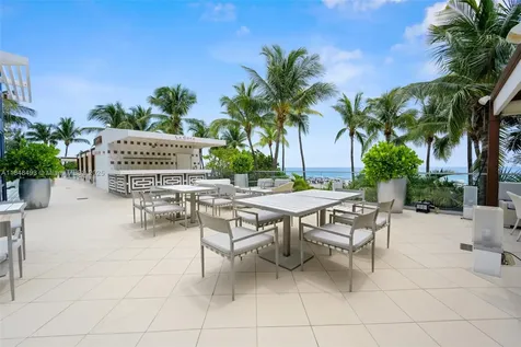4391 Collins Avenue Miami Beach FL 33140