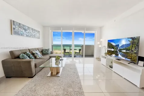 5601 Collins Avenue Miami Beach FL 33140