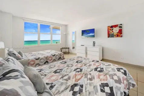 5601 Collins Avenue Miami Beach FL 33140