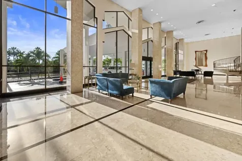 5601 Collins Avenue Miami Beach FL 33140