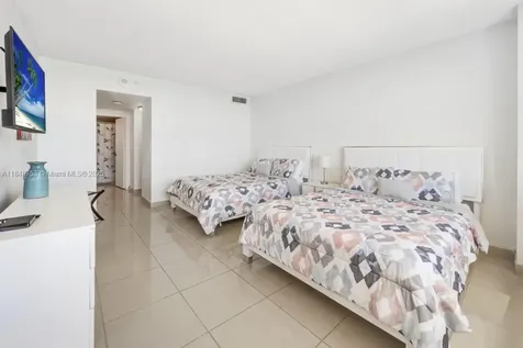 5601 Collins Avenue Miami Beach FL 33140