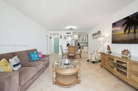 3505 S Ocean Drive Hollywood FL 33019