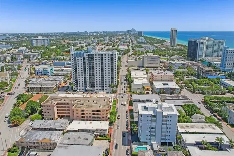 6860 Abbott Avenue Miami Beach FL 33141