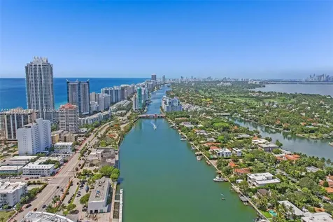 6860 Abbott Avenue Miami Beach FL 33141
