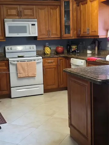 1084 SE 13th Avenue Homestead FL 33035
