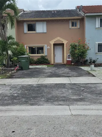 1084 SE 13th Avenue Homestead FL 33035
