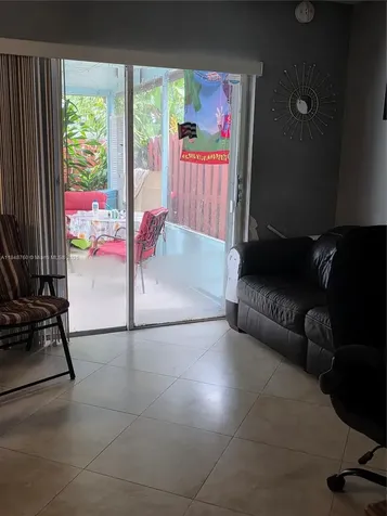 1084 SE 13th Avenue Homestead FL 33035