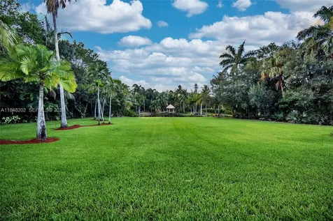 14211 Sunset Lane Southwest Ranches FL 33330