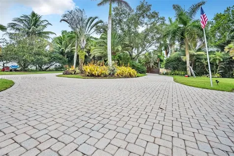 14211 Sunset Lane Southwest Ranches FL 33330