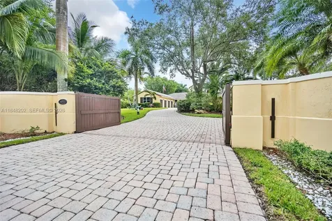 14211 Sunset Lane Southwest Ranches FL 33330
