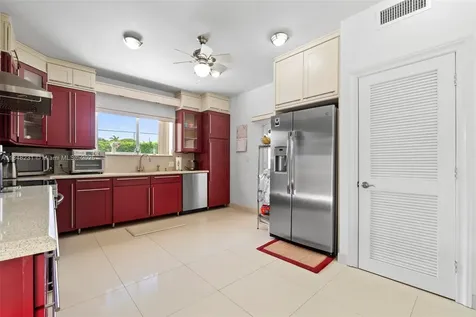 5045 SW 67th Avenue South Miami FL 33155