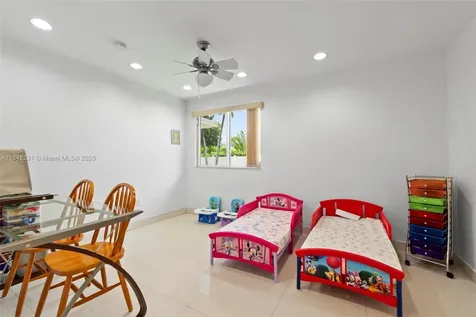 5045 SW 67th Avenue South Miami FL 33155