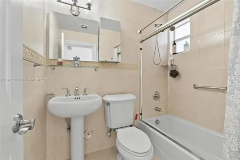 5045 SW 67th Avenue South Miami FL 33155
