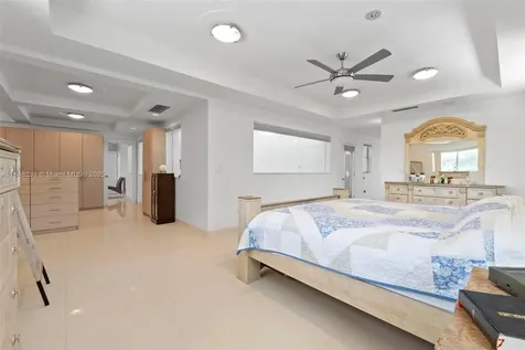 5045 SW 67th Avenue South Miami FL 33155