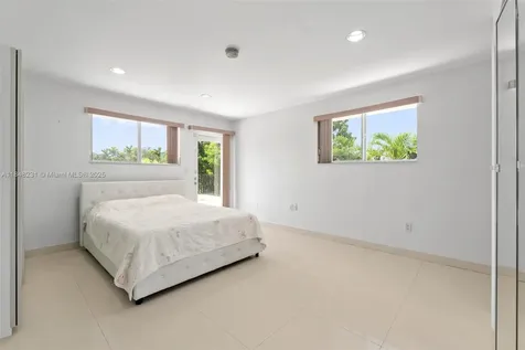 5045 SW 67th Avenue South Miami FL 33155
