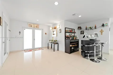 5045 SW 67th Avenue South Miami FL 33155