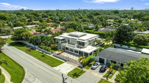 5045 SW 67th Avenue South Miami FL 33155
