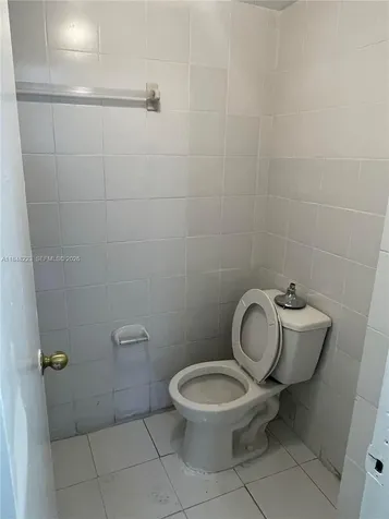 1325 W 68th Street Hialeah FL 33014