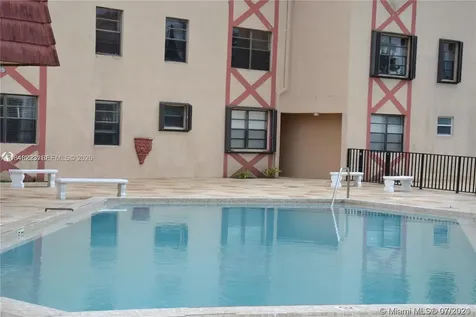 1325 W 68th Street Hialeah FL 33014