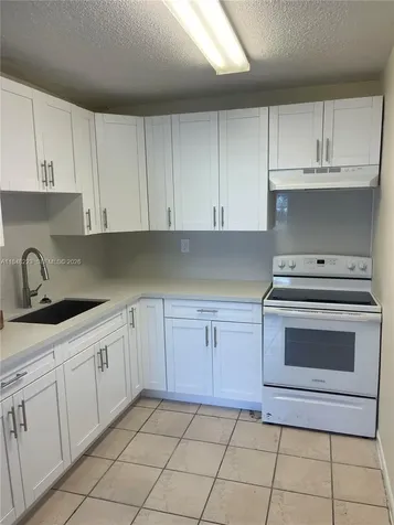 1325 W 68th Street Hialeah FL 33014