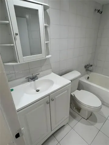 1325 W 68th Street Hialeah FL 33014