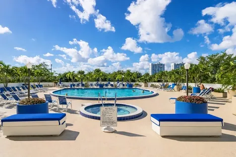3701 N Country Club Drive Aventura FL 33180
