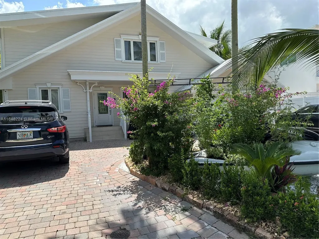 1524 Argyle Drive Fort Lauderdale FL 33312
