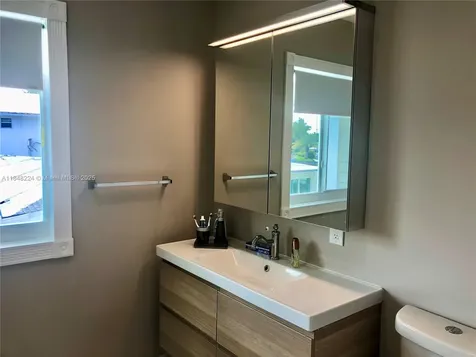 1524 Argyle Drive Fort Lauderdale FL 33312