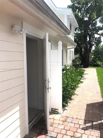 1524 Argyle Drive Fort Lauderdale FL 33312