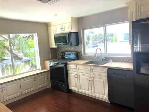 1524 Argyle Drive Fort Lauderdale FL 33312