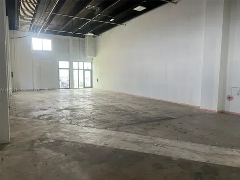 2300 W 8th Avenue Hialeah FL 33010