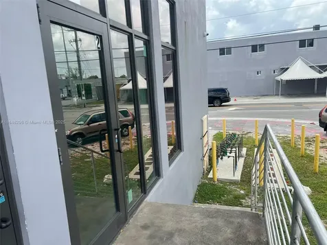 2300 W 8th Avenue Hialeah FL 33010