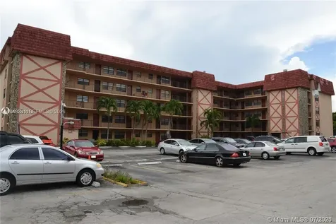1325 W 68th Street Hialeah FL 33014