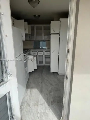 1850 NE 169th Street North Miami Beach FL 33162