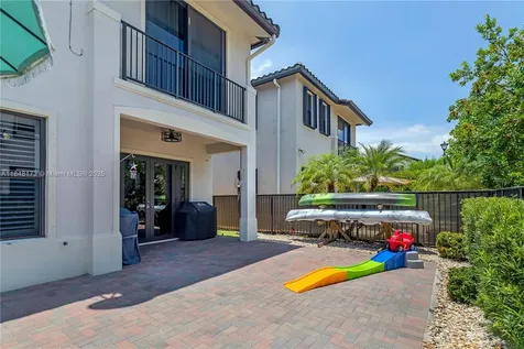 3345 W 95th Terrace Hialeah FL 33018
