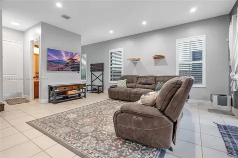 3345 W 95th Terrace Hialeah FL 33018