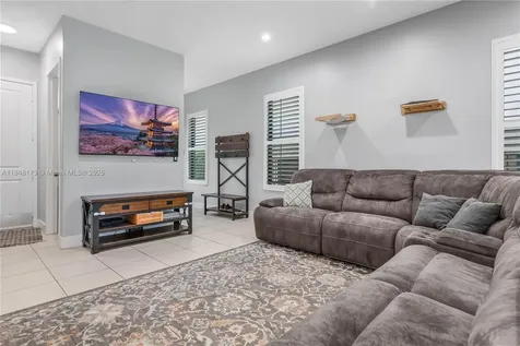 3345 W 95th Terrace Hialeah FL 33018